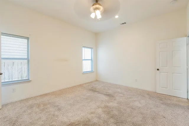 an empty room with a empty space