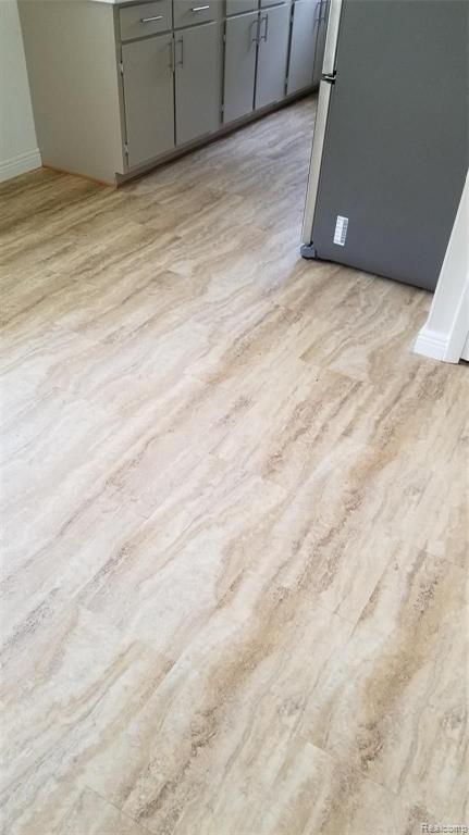 8358 Harding Center Line, MI 48015 - Photo 17 of 26