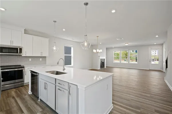$3,000 | 1359 Creek View Lane Northwest, Atlanta, GA 30318