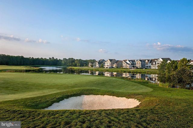 $624,999 | 38415 Boxwood Terrace, Unit 201B, Selbyville, DE 19975