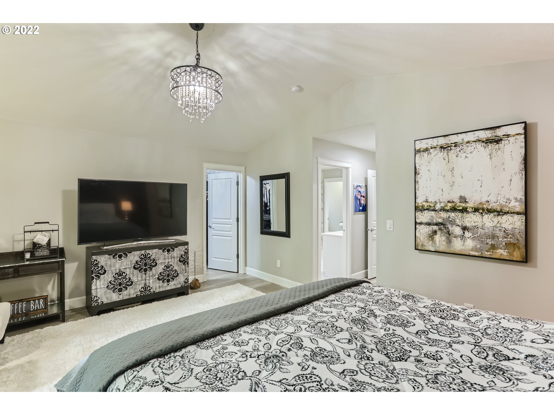 16603 Southwest 134th Terrace Portland, OR 97224 - Photo 17 of 30 a living room with furniture and a flat screen tv