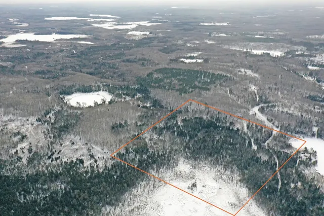 $345,000 | 13398 Hart Lake Road, Goodland, MN 55742