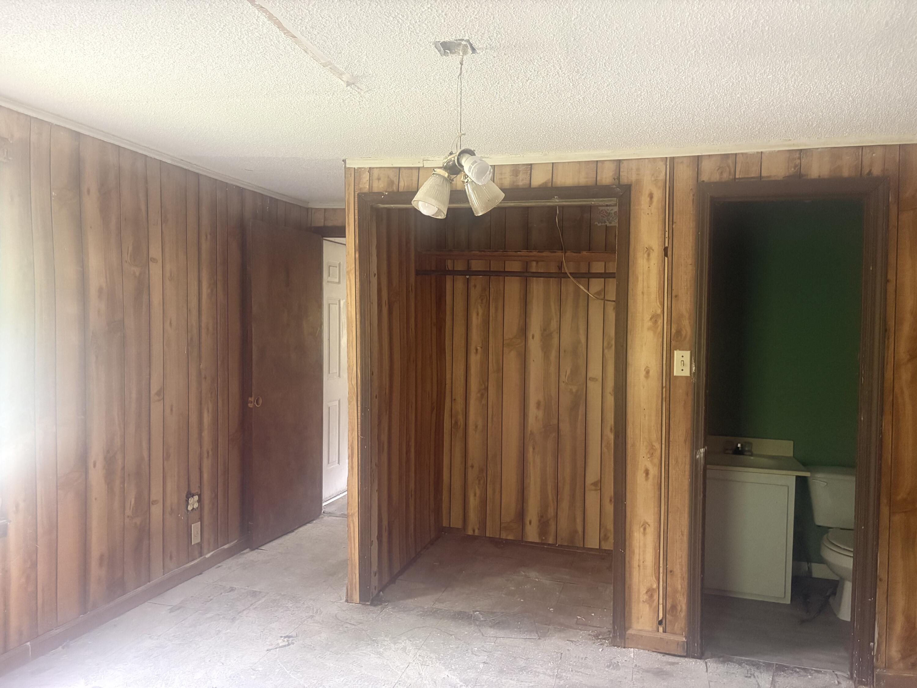 1036 Collins Street Sumter, SC 29150 - Photo 7 of 10