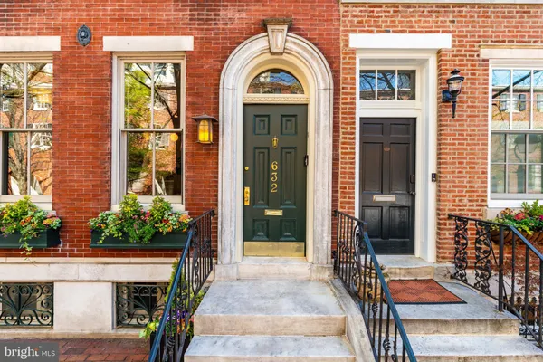 $2,150,000 | 632 Spruce Street, Philadelphia, PA 19106