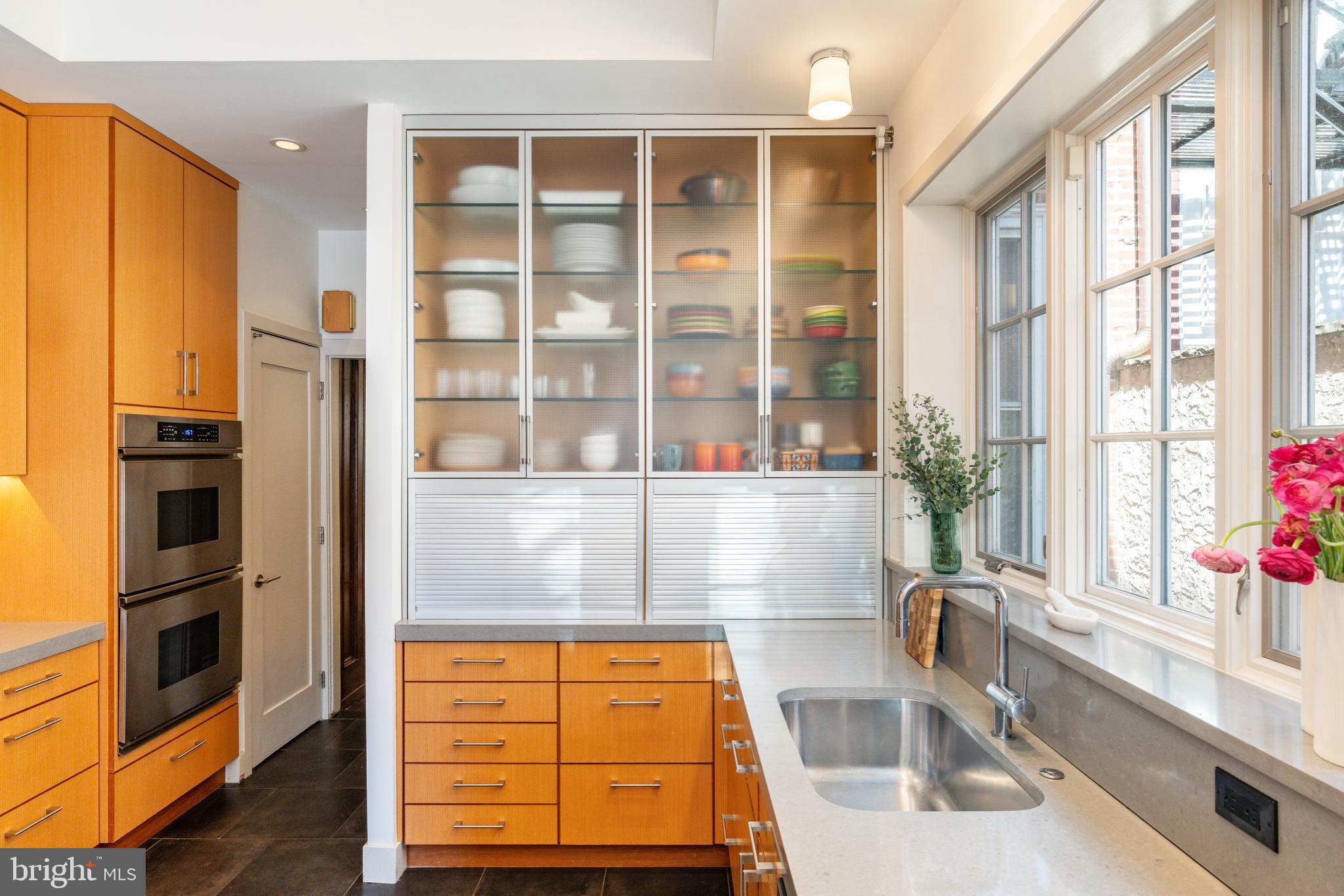 632 Spruce Street Philadelphia, PA 19106 - Photo 22 of 88