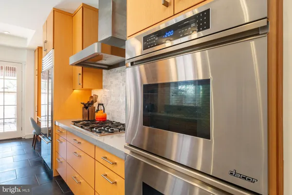 $2,150,000 | 632 Spruce Street, Philadelphia, PA 19106