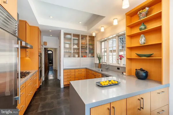 $2,150,000 | 632 Spruce Street, Philadelphia, PA 19106