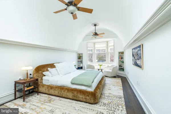 $2,150,000 | 632 Spruce Street, Philadelphia, PA 19106