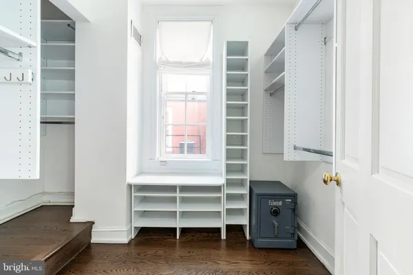 $2,150,000 | 632 Spruce Street, Philadelphia, PA 19106
