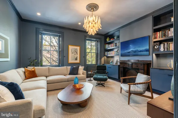 $2,150,000 | 632 Spruce Street, Philadelphia, PA 19106