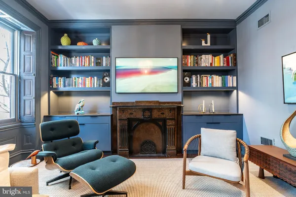 $2,150,000 | 632 Spruce Street, Philadelphia, PA 19106