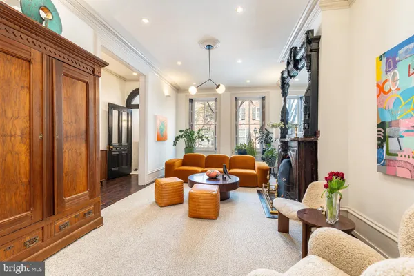 $2,150,000 | 632 Spruce Street, Philadelphia, PA 19106