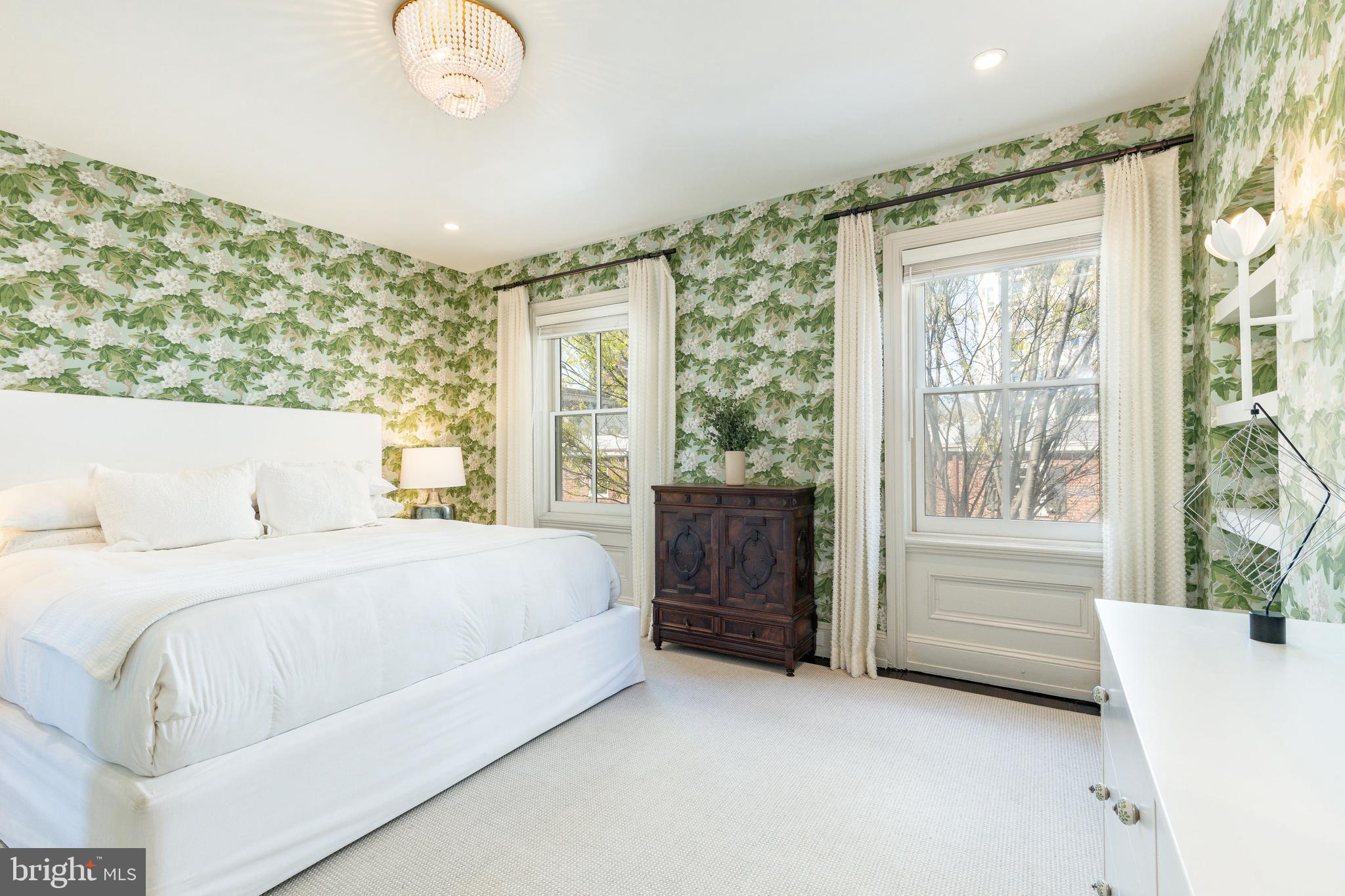 632 Spruce Street Philadelphia, PA 19106 - Photo 64 of 88 a spacious bedroom with a bed and a window
