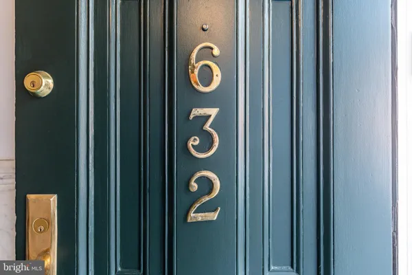 $2,150,000 | 632 Spruce Street, Philadelphia, PA 19106