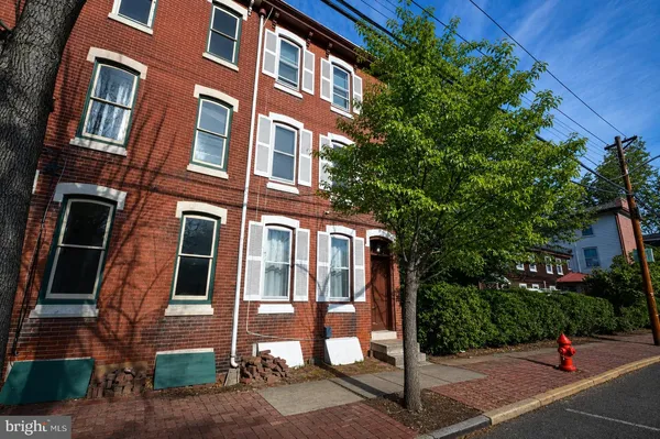 $275,000 | 101 West Union Street, Burlington, NJ 08016