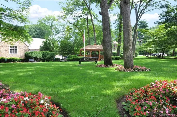 $3,000 | 651 W Boulevard, Unit 2B, Pelham, NY 10803