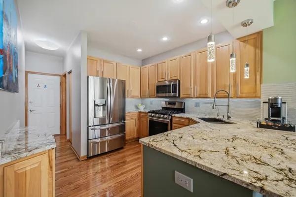 $369,900 | 541 Shakespeare Drive, Grayslake, IL 60030