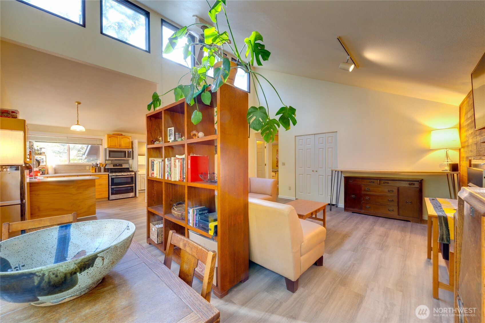 2872 Hi Crest Road Langley, WA 98260 - Photo 19 of 33 a living room with furniture and a wooden floor