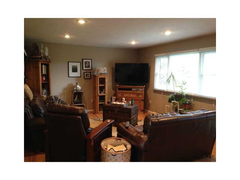 2633 Danbury Road Springfield, OH 45505 - Photo 2 of 13