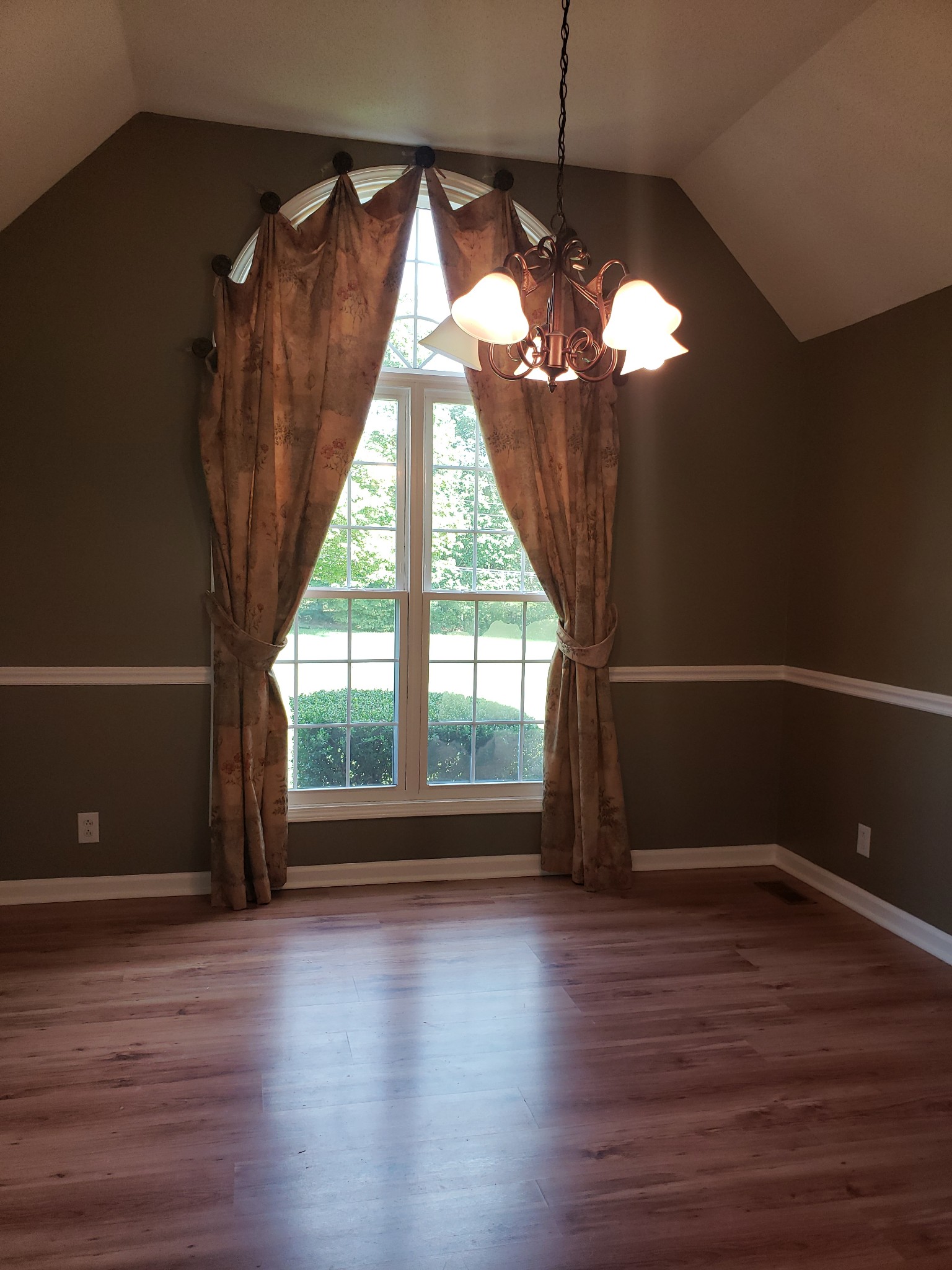 2952 Sweethome Road Chapmansboro, TN 37035 - Photo 23 of 48 Gallery Image 23