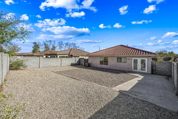 $1,900 | 10550 West Via Del Sol, Peoria, AZ 85383