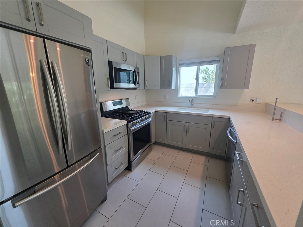 67735 Verona Road Cathedral City, CA 92234 - Photo 2 of 24