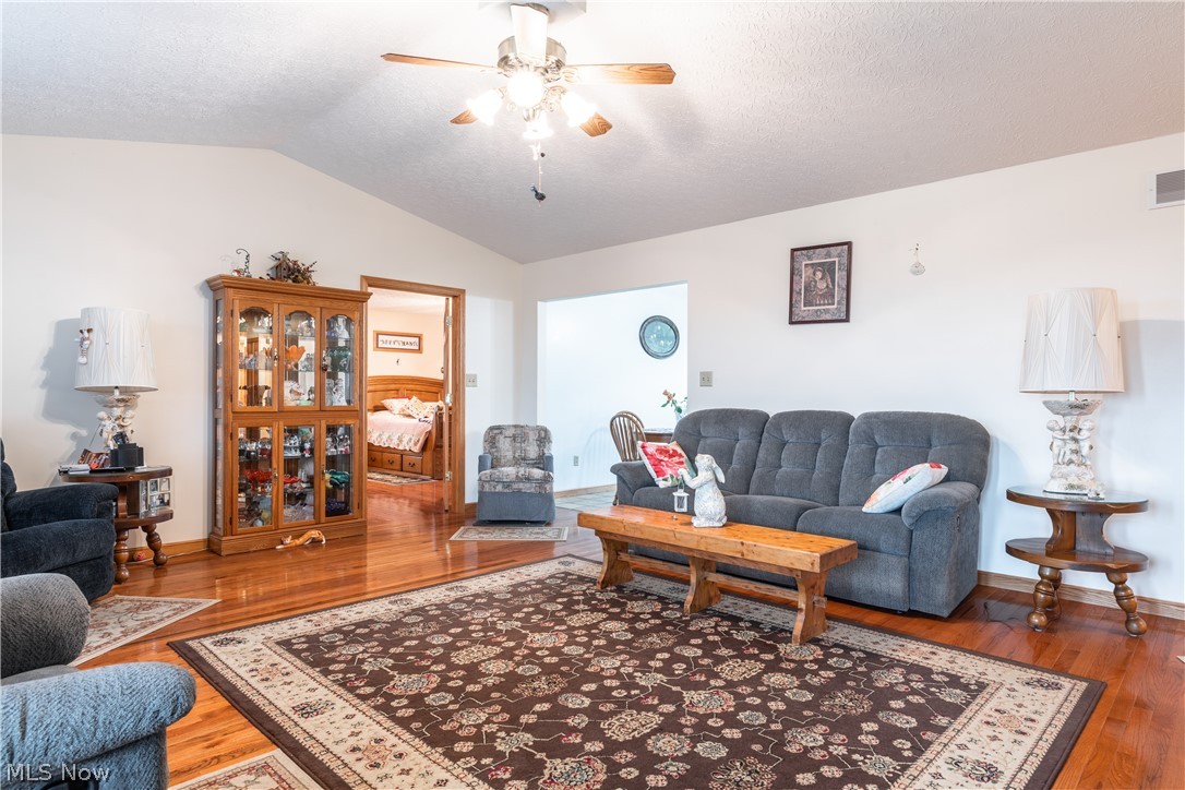 539 Congress Road Belpre, OH 45714 - Photo 6 of 25 Gallery Image 6