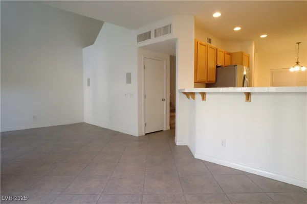$1,975 | 7450 South Eastern Avenue, Unit 1045, Las Vegas, NV 89123