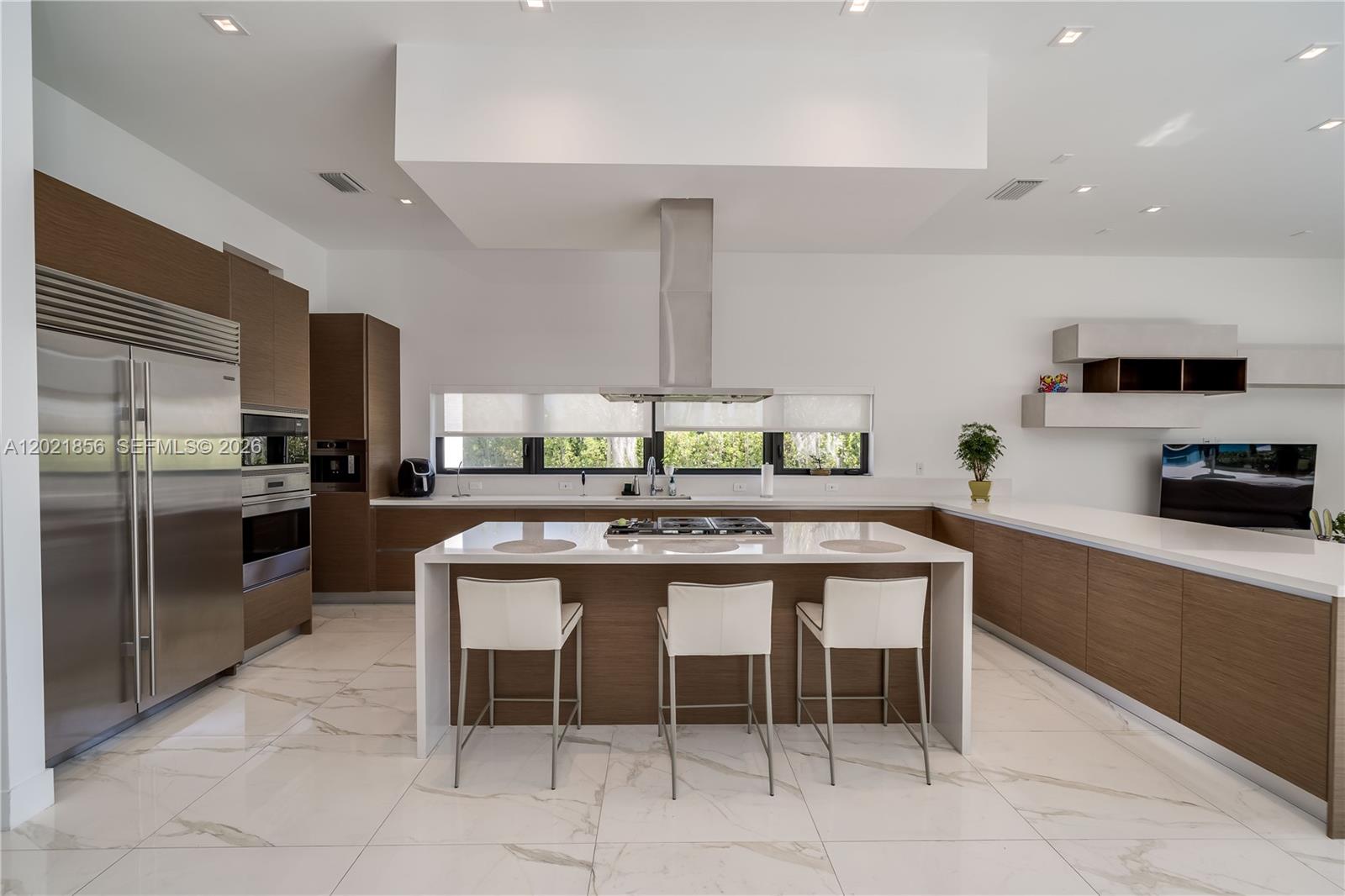 16600 Sunset Way Weston, FL 33326 - Photo 22 of 80