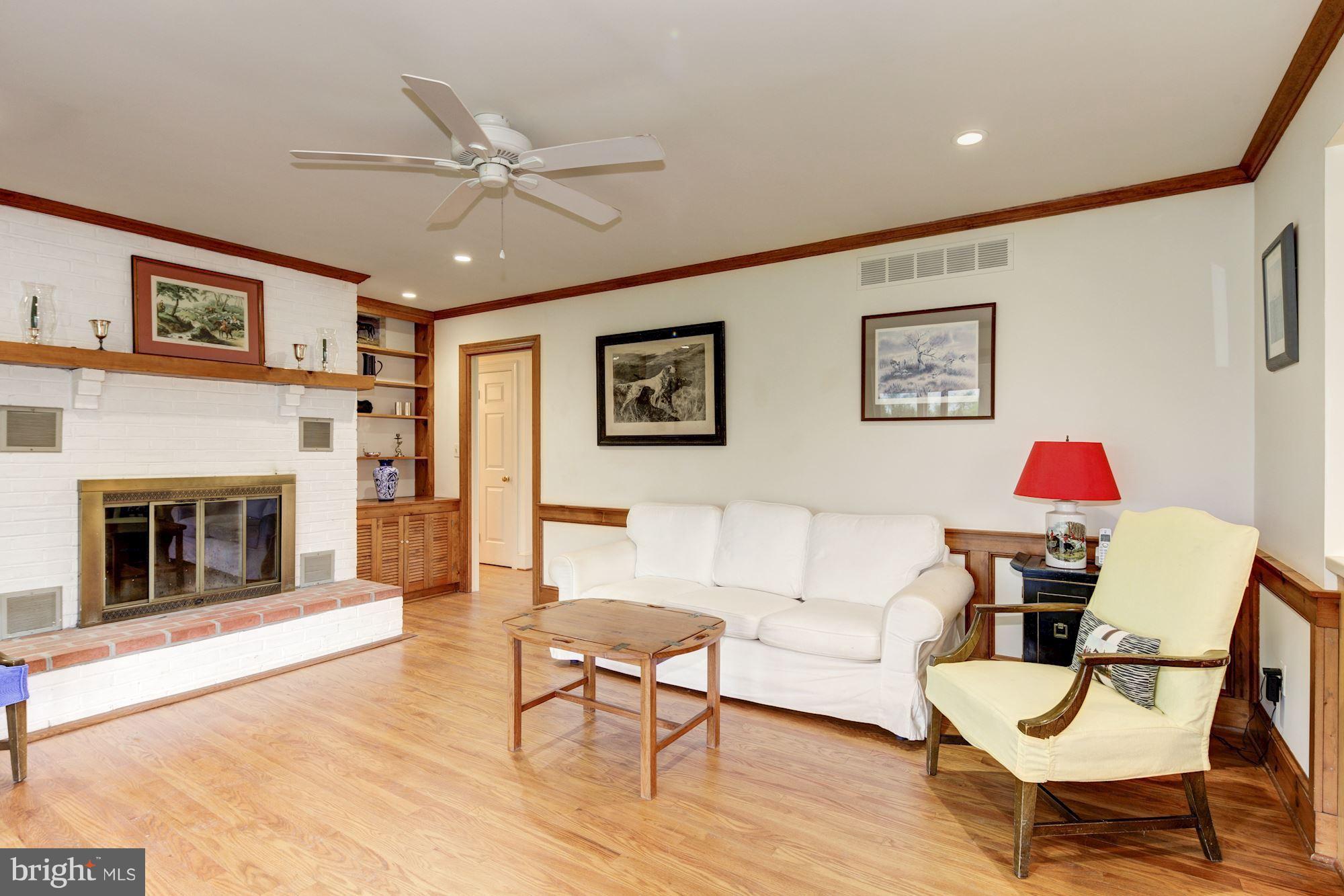 4924 Old Quarter Road Upperco, MD 21155 - Photo 9 of 28 Family Room