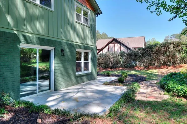 $387,500 | 2538 3 Bars Drive, Grayson, GA 30017