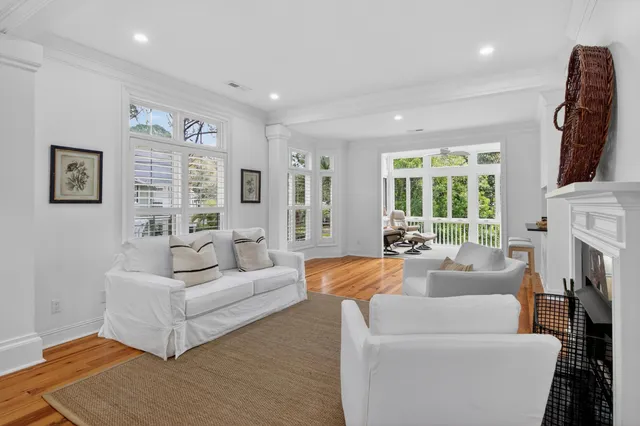 $1,067,000 | 1512 Trumpet Vine Court, Mount Pleasant, SC 29464