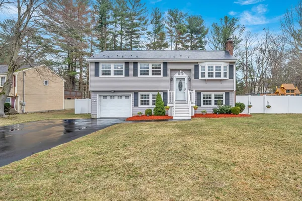 $849,000 | 13 Brookside Drive, Billerica, MA 01821