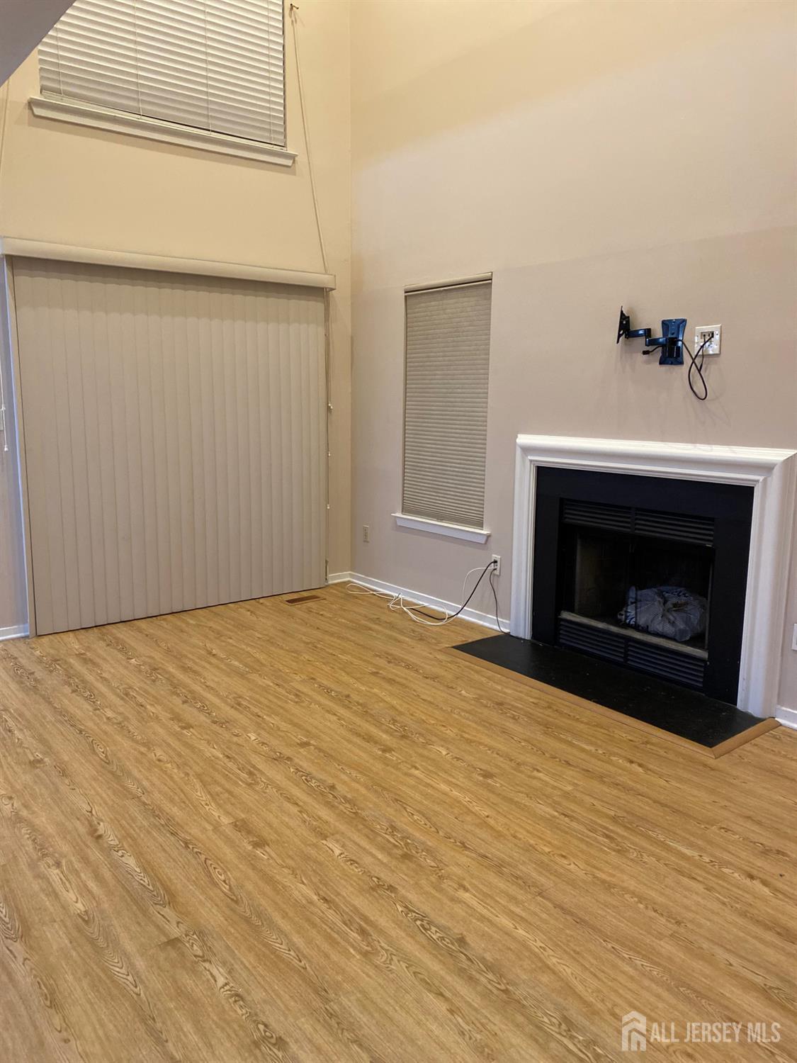 358 Greenfield Road Bridgewater, NJ 08807 - Photo 9 of 43 Gallery Image 9