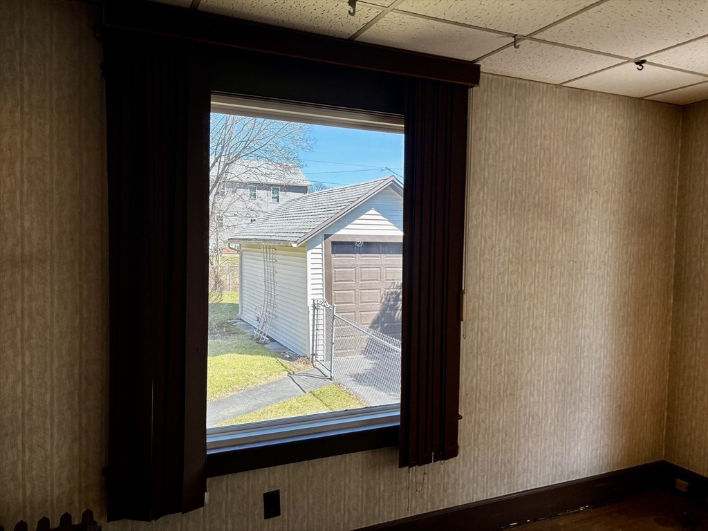 91 Daviston Street Springfield, MA 01108 - Photo 22 of 38