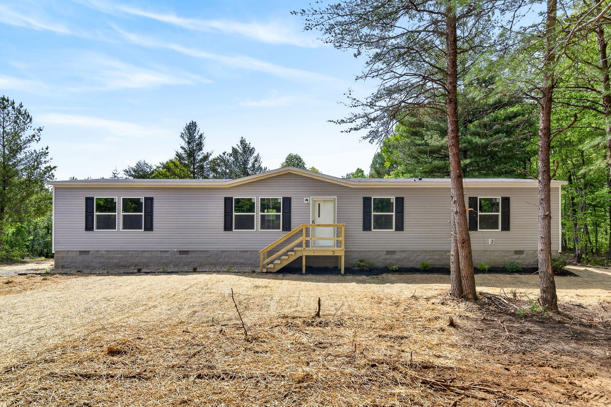 81 Ault Road Sparta, TN 38583 - Photo 2 of 22