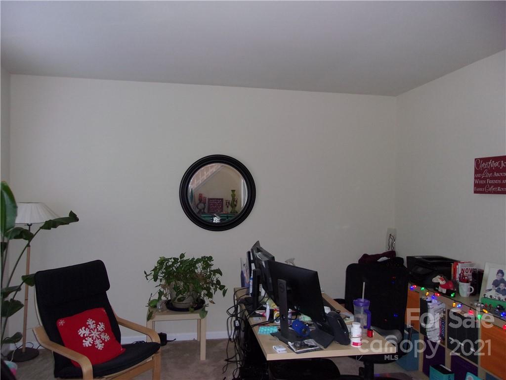 11912 Erwin Ridge Avenue Charlotte, NC 28213 - Photo 5 of 21 Gallery Image 5