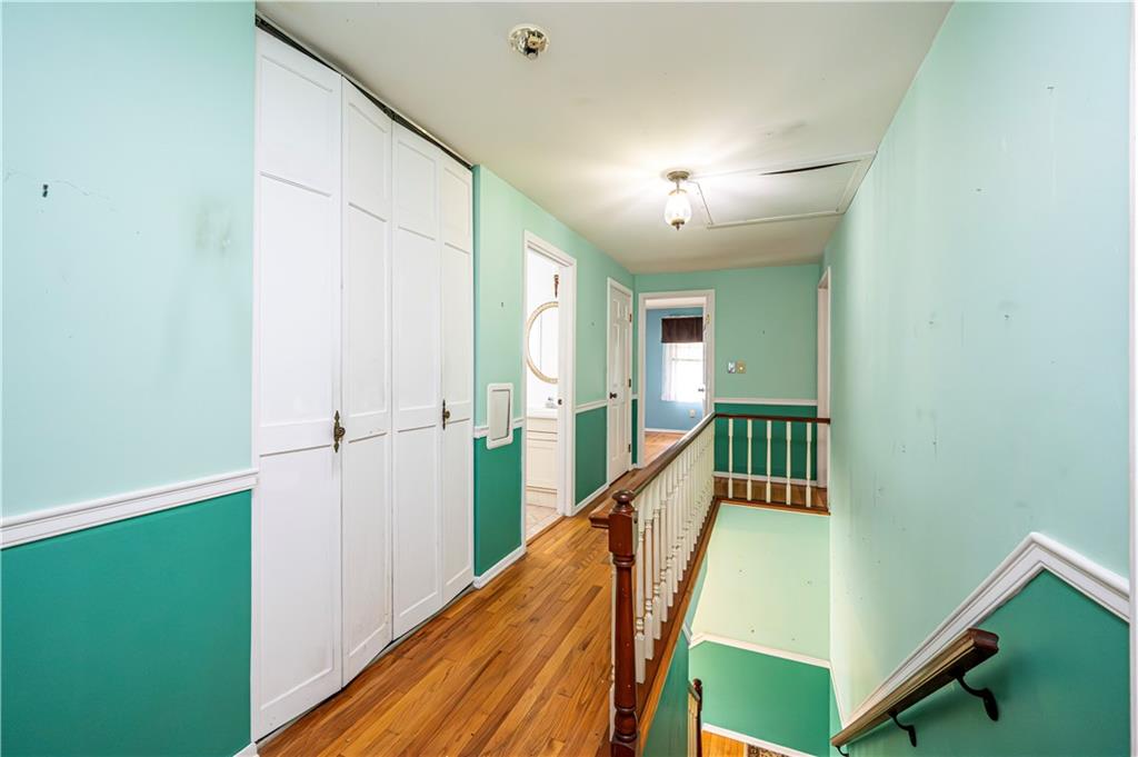 3221 Attleboro Road Greensburg, PA 15601 - Photo 20 of 38 a view of a hallway with workspace