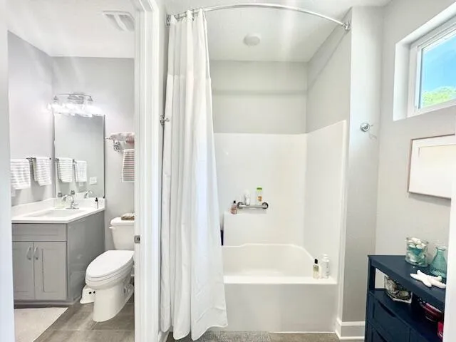 $2,450 | 215 Allen Street, Unit 215, Niceville, FL 32578