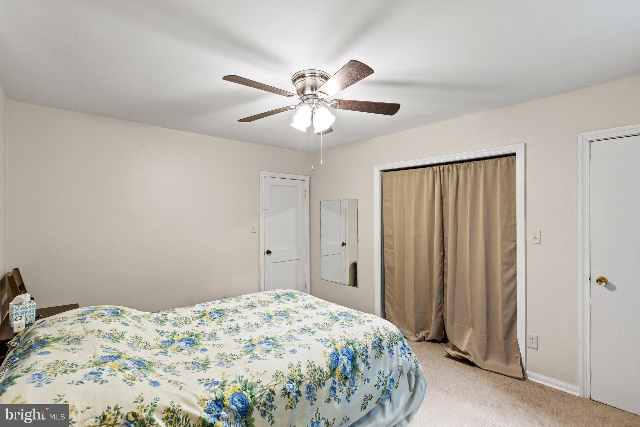 7703 Emerson Road Hyattsville, MD 20784 - Photo 13 of 32 Main Level Bedroom 1