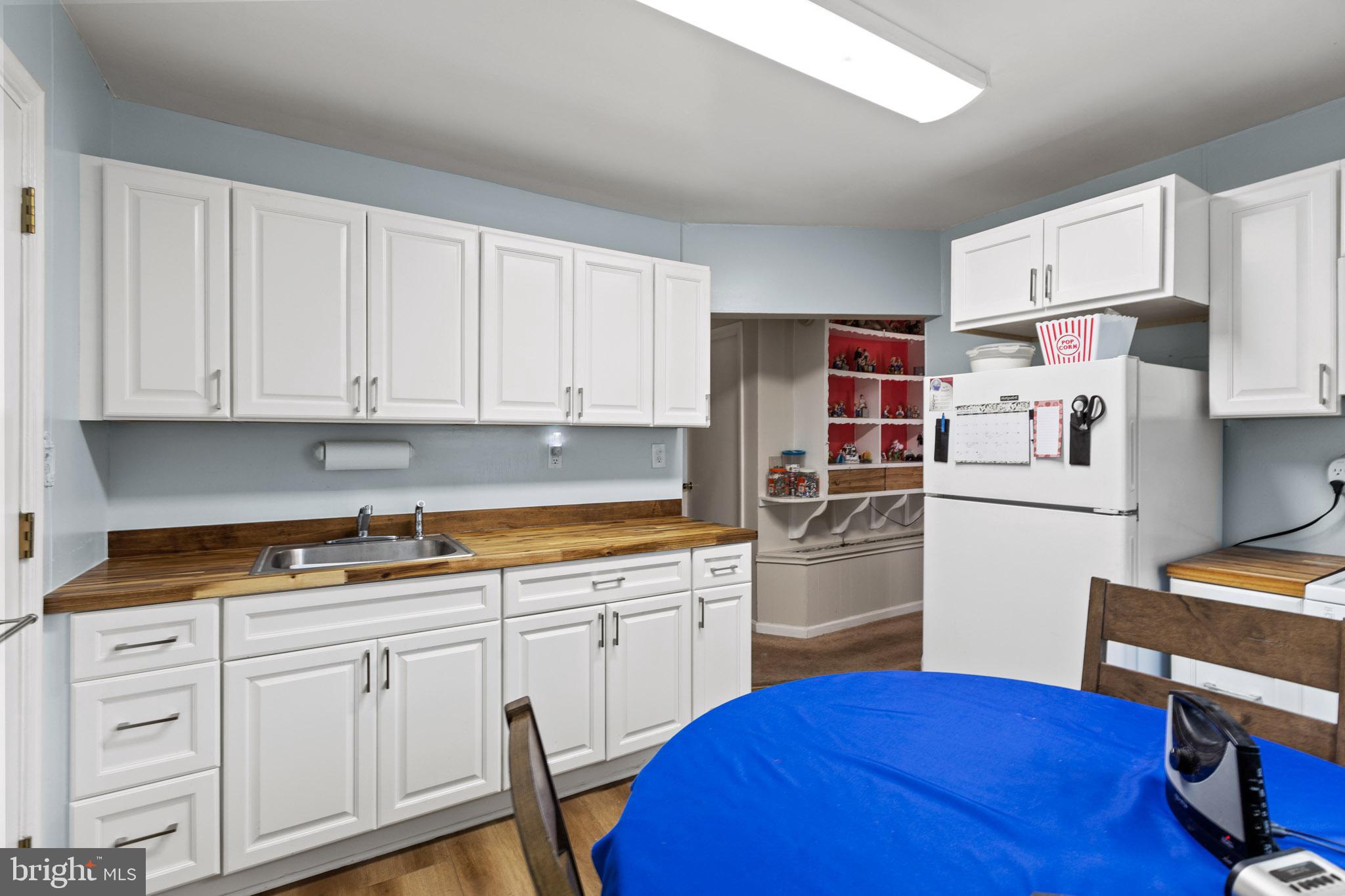 7703 Emerson Road Hyattsville, MD 20784 - Photo 6 of 32 Kitchen