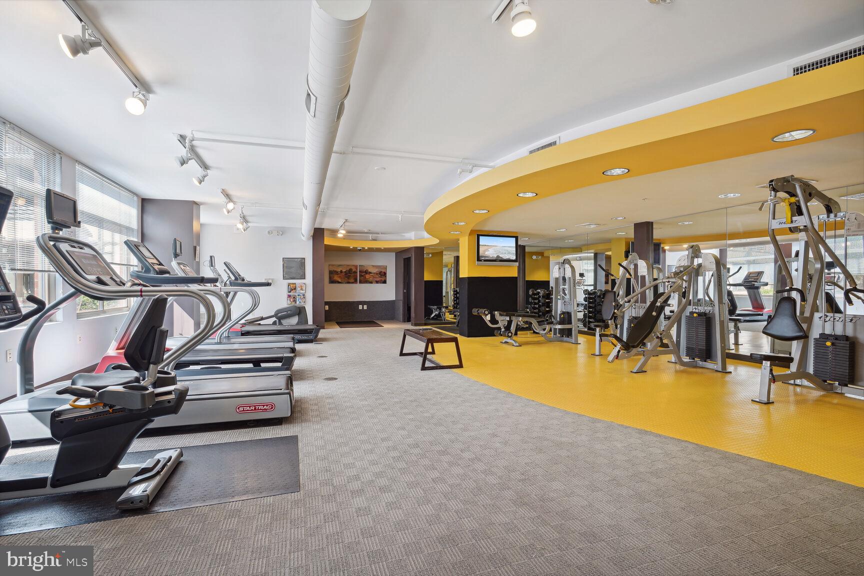 3600 South Glebe Road, Unit 822W Arlington, VA 22202 - Photo 23 of 29 Gallery Image 23