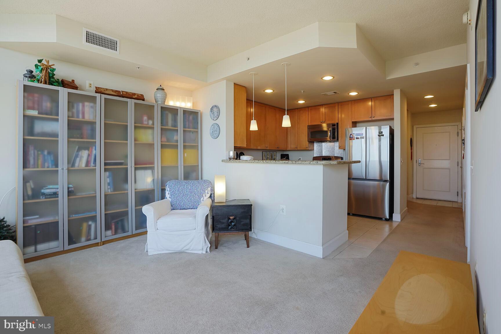 3600 South Glebe Road, Unit 822W Arlington, VA 22202 - Photo 7 of 29 Gallery Image 7