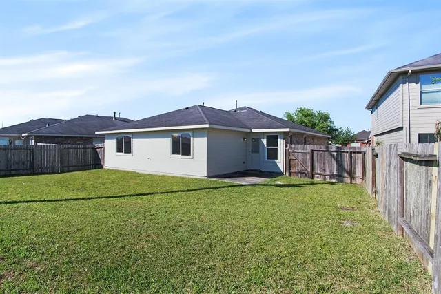 $2,150 | 127 Rodeo Drive, Manvel, TX 77578