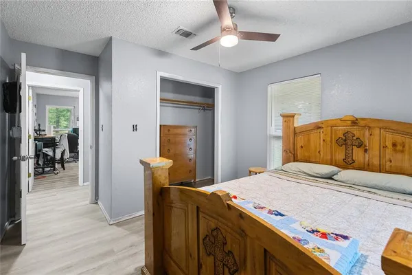 $300,000 | 454 County Road 1485, Bogata, TX 75417