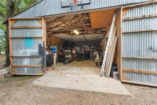 $300,000 | 454 County Road 1485, Bogata, TX 75417