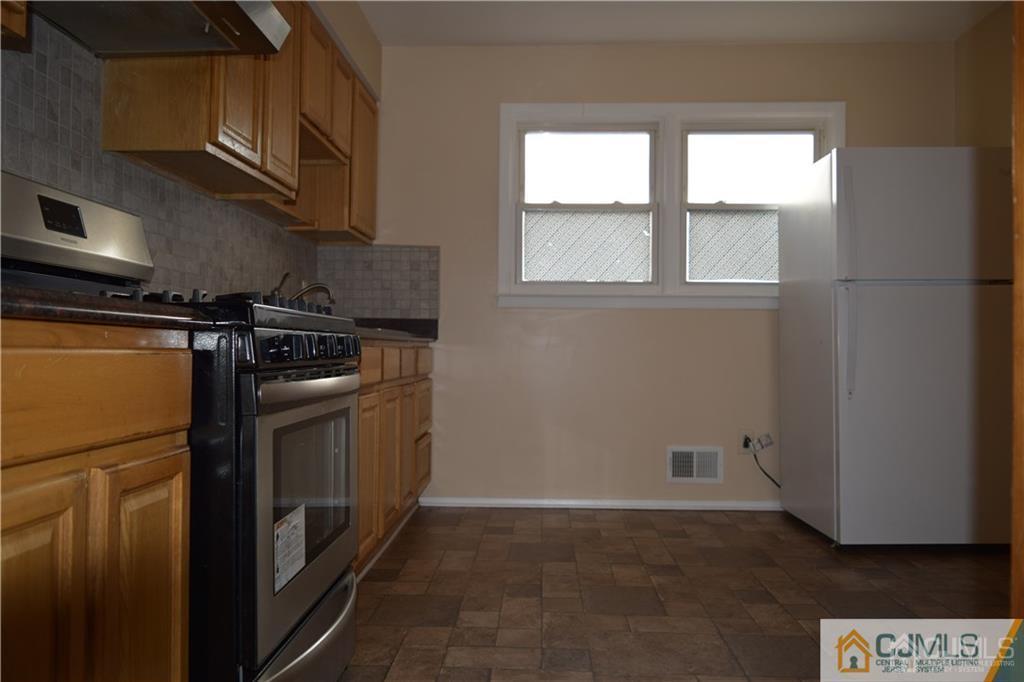 5098 Scott Street Piscataway, NJ 08854 - Photo 11 of 23