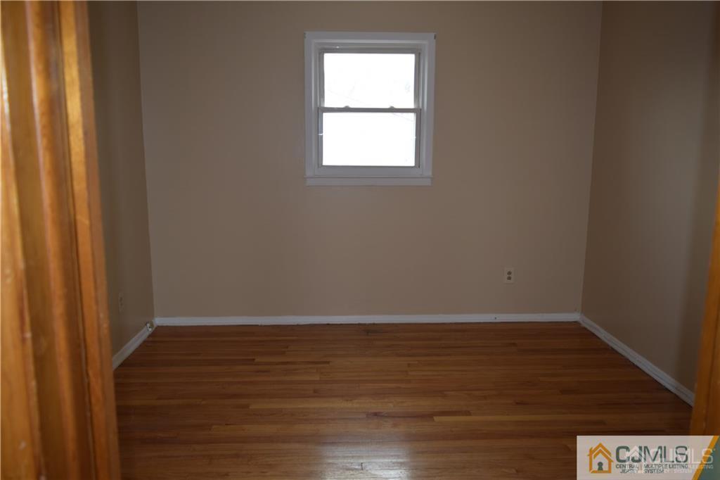 5098 Scott Street Piscataway, NJ 08854 - Photo 13 of 23