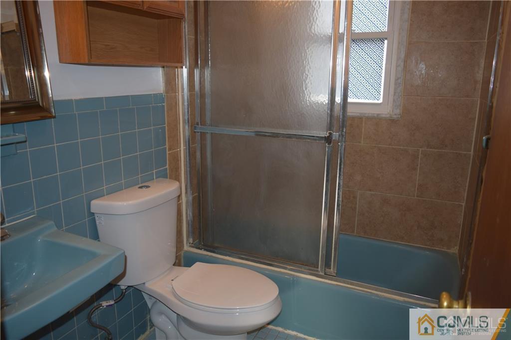 5098 Scott Street Piscataway, NJ 08854 - Photo 14 of 23