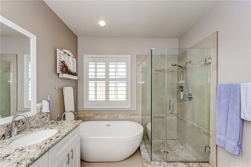 11 Mariner Cove Buena Park, CA 90621 - Photo 41 of 74 Separate Roman Soaking Tub and Walk-In Shower.